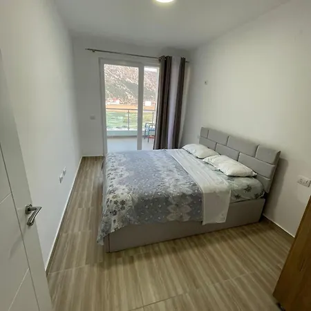 Shengjin Apartment